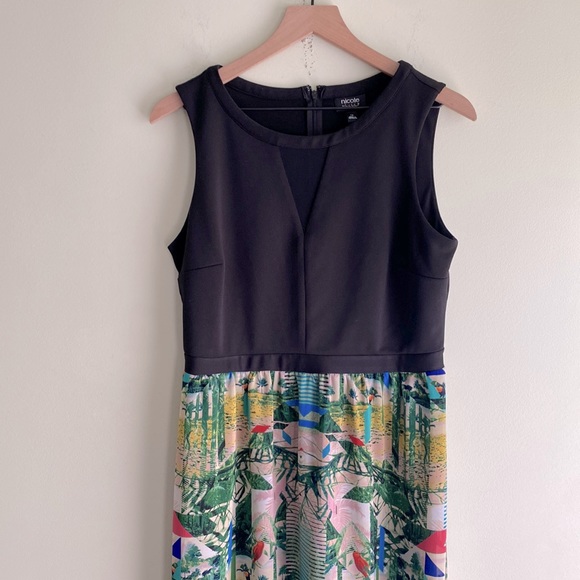 Nicole Miller Sleeveless Colorful Tropical Print Maxi Dress - Picture 2 of 7